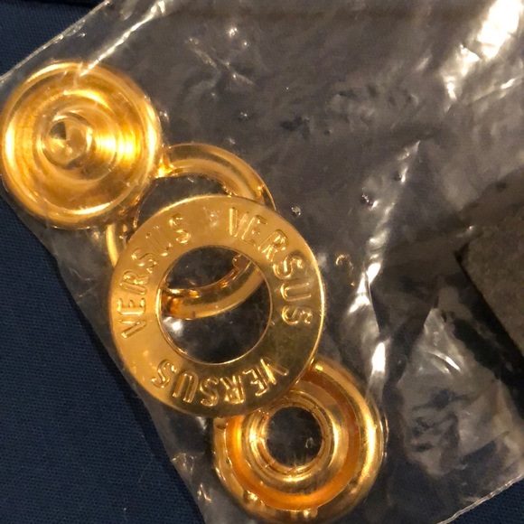 $9️⃣6️⃣Versace shorts🌟 - Picture 5 of 8